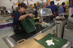 Disposable Plastic Bag Fee Overturned in Dallas